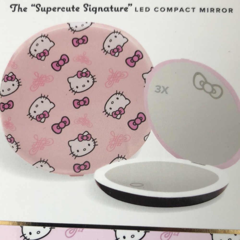 Hello Kitty LED Compact Mirror - Picture 5 of 5